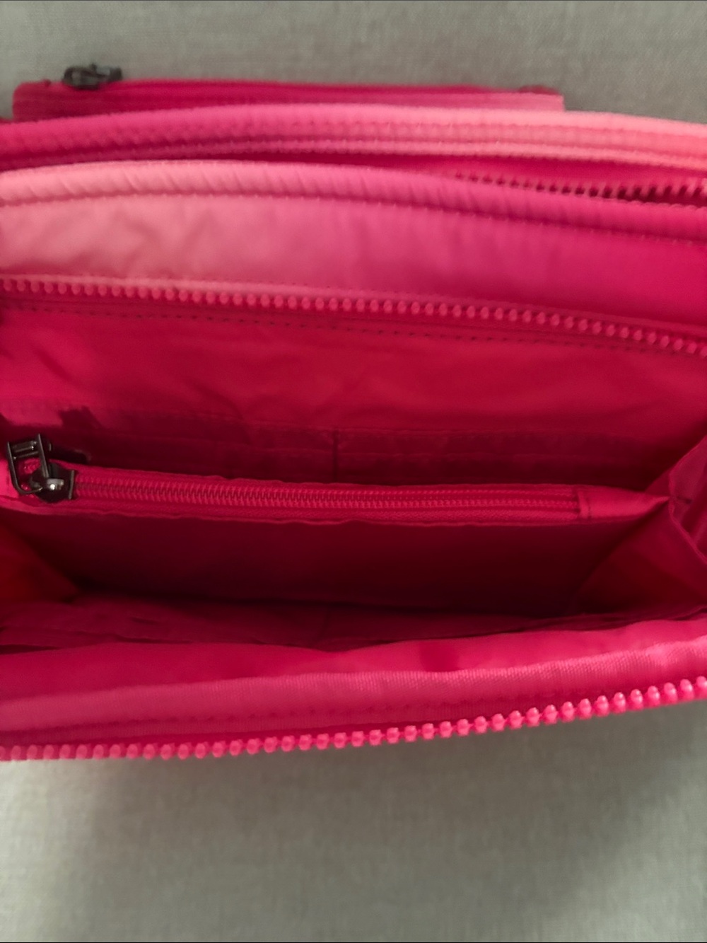 THINK ROYLN Pink Ombre Quilted Crossbody Bag Set - Picture 5 of 8